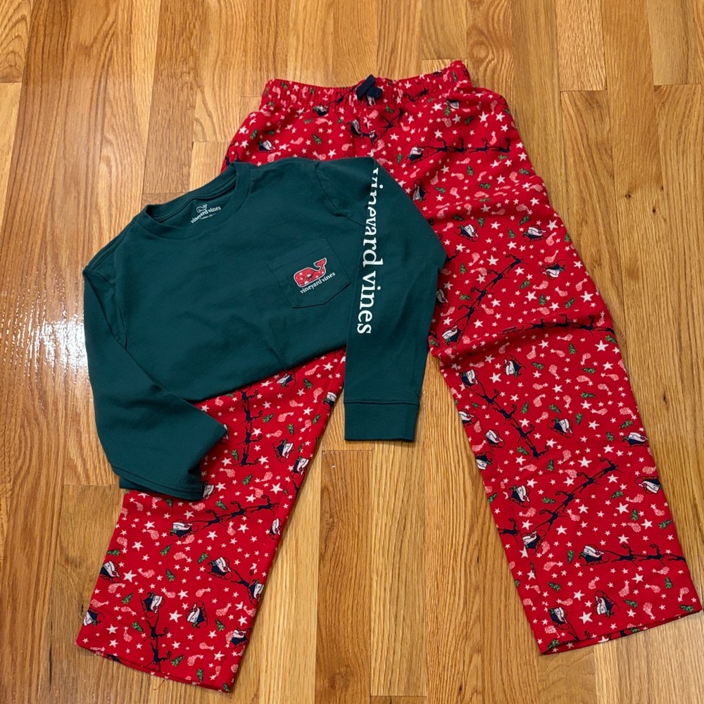 Vineyard Vines Kids Pajama Set - Green and Red